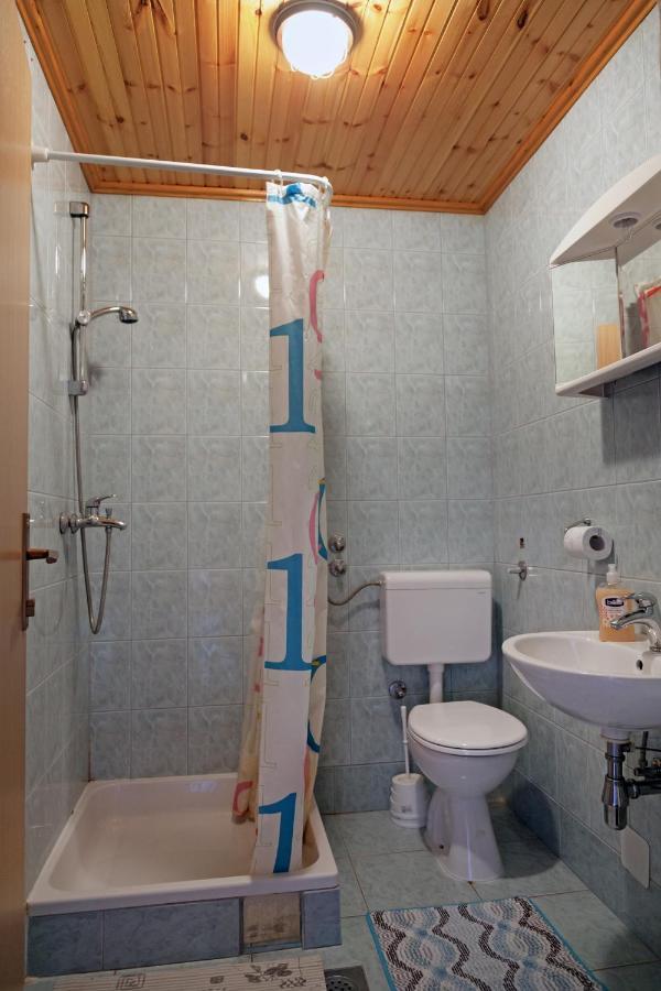 Guesthouse Zafran Smoljanac Quarto foto