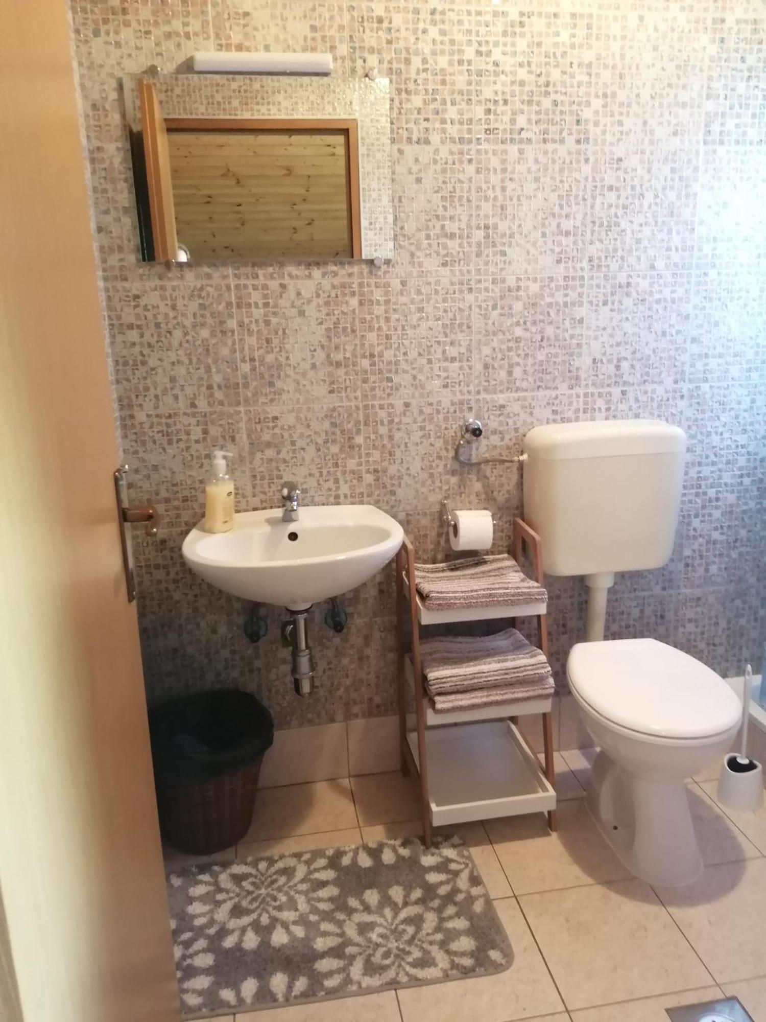 Guesthouse Zafran Smoljanac Quarto foto
