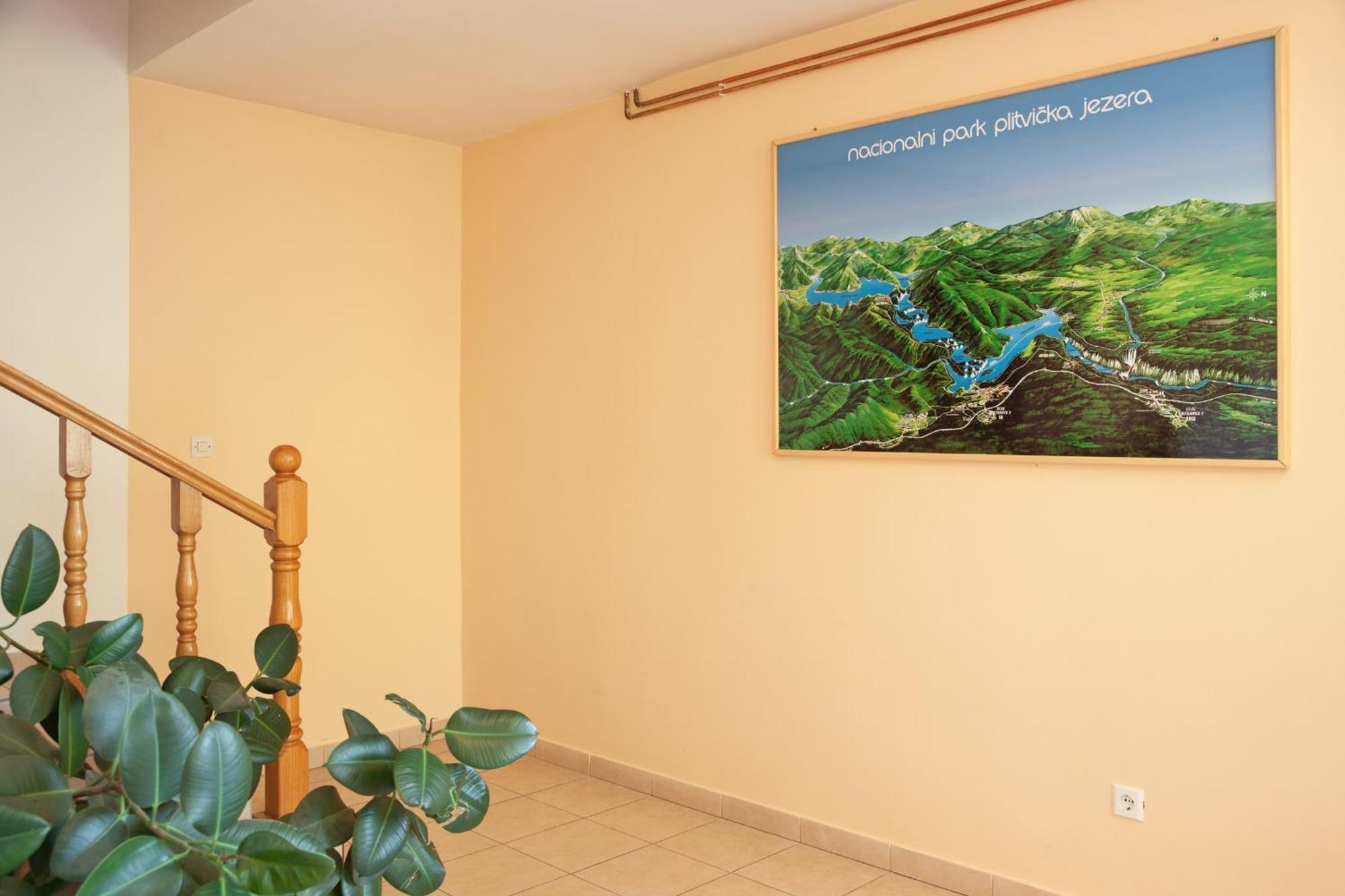 Guesthouse Zafran Smoljanac Quarto foto